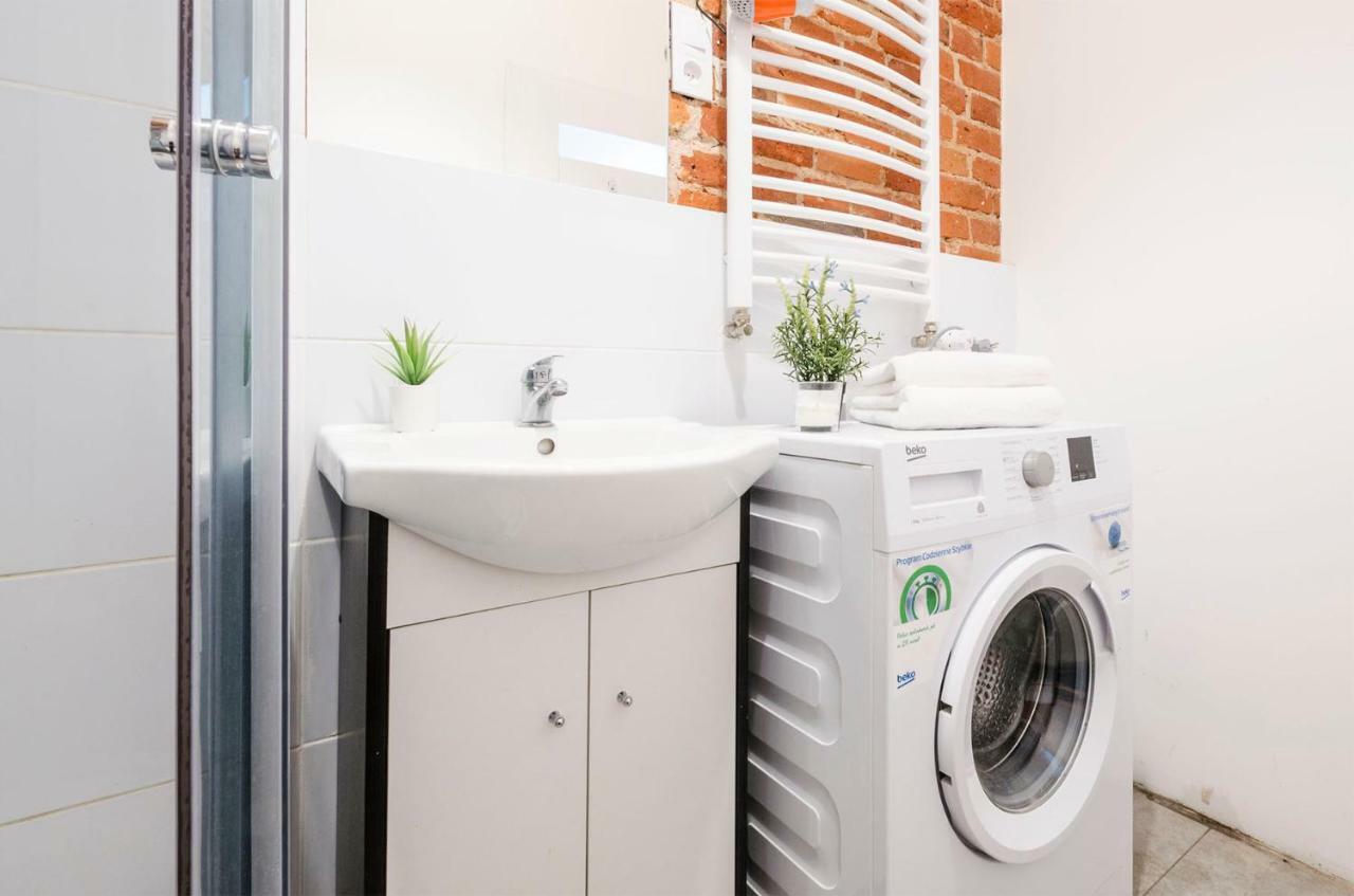 Apartstate Rooms On Wschodnia, 36 Łódź Kültér fotó