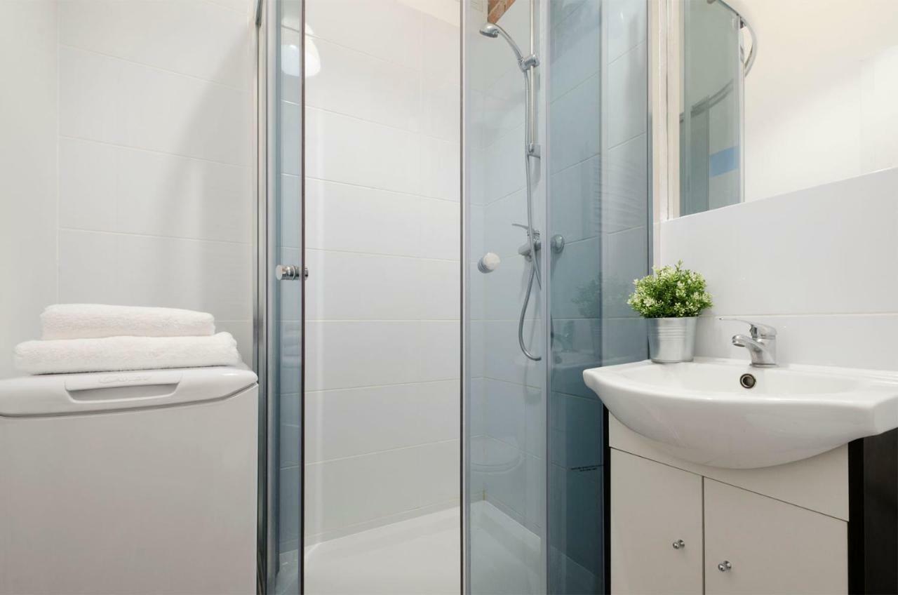 Apartstate Rooms On Wschodnia, 36 Łódź Kültér fotó
